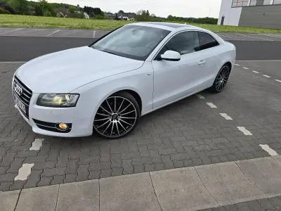 Używany Audi A5 S-Line 239 KM (175 kW) 2011 Biały Coupe