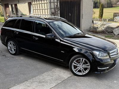Gebraucht Mercedes C180 AMG line 156 PS (114 kW) 2012 Schwarz Kombi