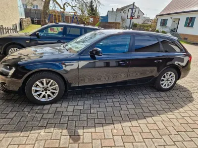 Gebraucht Audi A4 Attraction 177 PS (130 kW) 2013 Schwarz Kombi