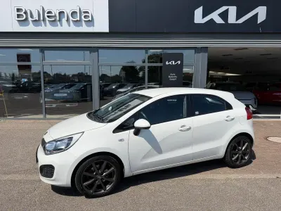 Gebraucht Kia Rio Edition 7 86 PS (63 kW) 2012 Weiß Limousine