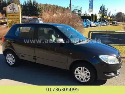 Gebraucht Skoda Fabia Cool Edition 60 PS (44 kW) 2014 Schwarz Limousine