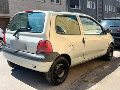 Usata Renault Twingo 68 CV (50 kW) 2000 Argento Utilitaria