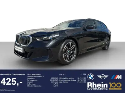 Gebraucht BMW 520 M Sport 197 PS (144 kW) 2025 Black sapphire metallic Kombi
