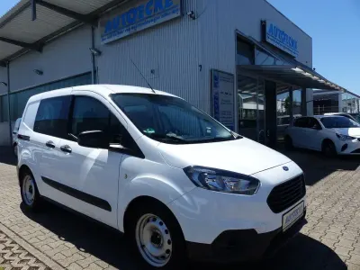 Gebraucht Ford Courier 101 PS (74 kW) 2019 Weiß Van / Kleinbus