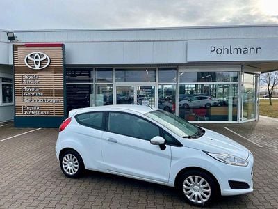 Gebraucht Ford Fiesta Trend 60 PS (44 kW) 2017 Weiß Kleinwagen