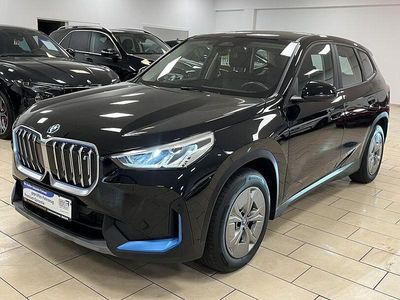 Schwarz Gebraucht 2023 BMW iX1 Performance SUV | 32.000 € (Guter Preis)