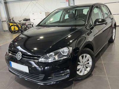 gebraucht VW Golf VII 1.6 TDi Lim. **Klima*SHZ*PDC*Tempomat**