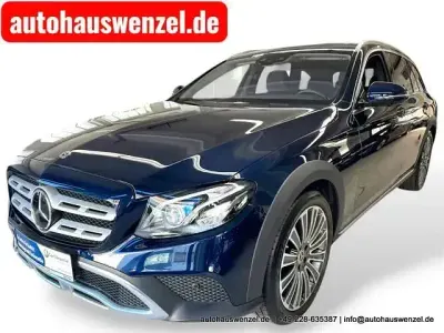 Gebraucht Mercedes E220 All-Terrain 194 PS (142 kW) 2019 Cavansitblau  metalliclack Kombi