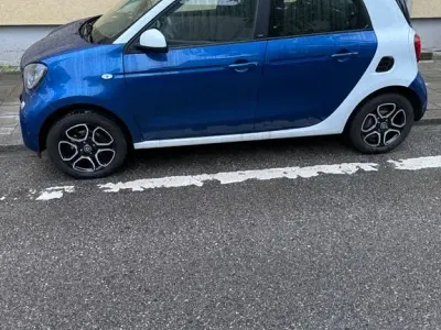 Occasion Smart ForFour Prime 90 ch (66 kW) 2017 Bleue Citadine