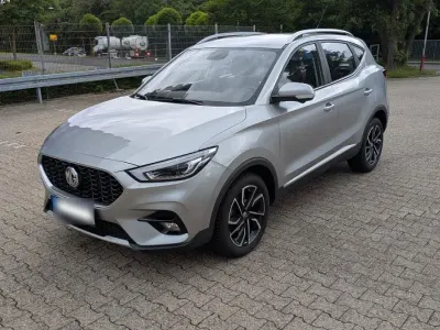 Gebraucht MG ZS Luxury 106 PS (77 kW) 2023 Silber SUV