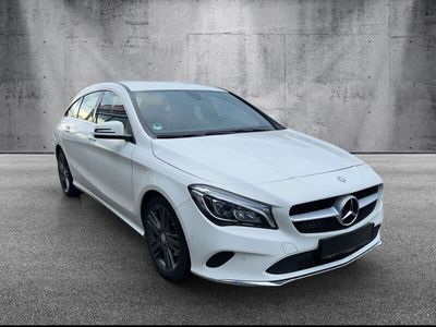 gebraucht Mercedes CLA200 Shooting Brake Score! * LED / Navi / 18 Zoll / PDC *