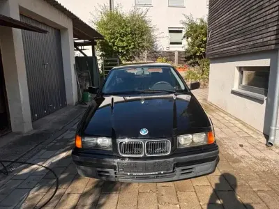 Gebraucht BMW 316 Compact 102 PS (75 kW) 1996 Schwarz Kleinwagen