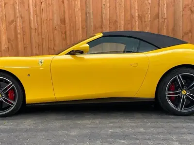 Usata Ferrari Roma 620 CV (456 kW) 2024 Giallo Cabrio