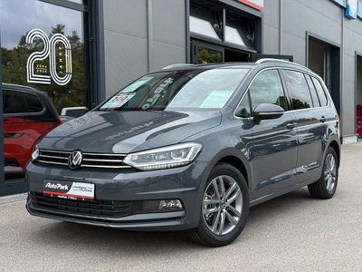 Neu VW Touran 150 PS (110 kW) 2025 Grau Van / Kleinbus
