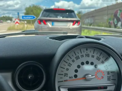 Gebraucht Mini ONE 100 PS (73 kW) 2009 Rot Kleinwagen