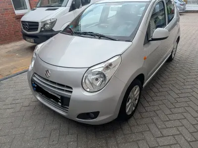 Gebraucht Suzuki Alto Basic 68 PS (50 kW) 2009 Silber Kleinwagen