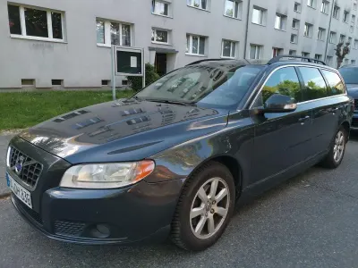 Używany Volvo V70 Drive Kinetic 109 KM (80 kW) 2010 Szary Kombi