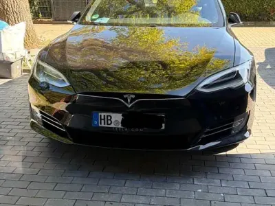 Usata Tesla Model S 235 kW (320 CV) 2017 Nero Utilitaria