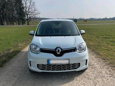 Usata Renault Twingo Urban Night 60 kW (82 CV) 2021 Grigio Utilitaria