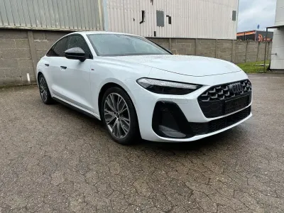 Gebraucht Audi A5 Sport 204 PS (150 kW) 2025 Weiß Limousine