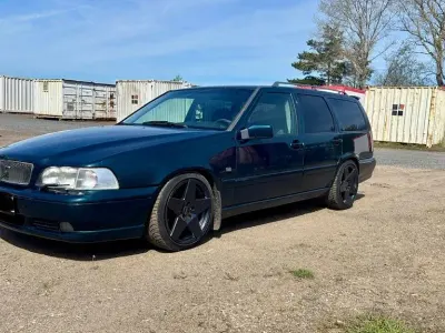 Usata Volvo V70 196 CV (144 kW) 1997 Verde Station wagon