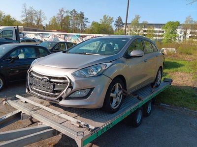 gebraucht Hyundai i30 cw blue Trend*KLIMA*EURO 6*ALU*TÜV*