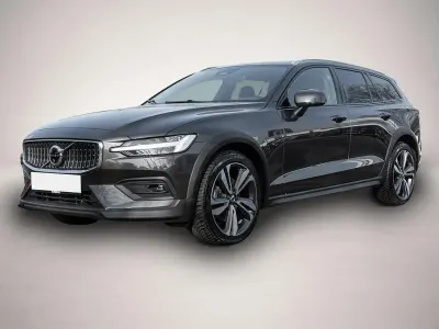 Gebraucht Volvo V60 CC Ultimate 197 PS (144 kW) 2024 Manufacturer Kombi