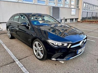 Second-hand Mercedes CLA180 Shooting Brake 136 CP (100 kW) 2020 Negru Break