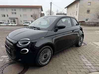 Gebraucht Fiat 500e Icon 86 kW (118 PS) 2022 Onyx schwarz Kleinwagen