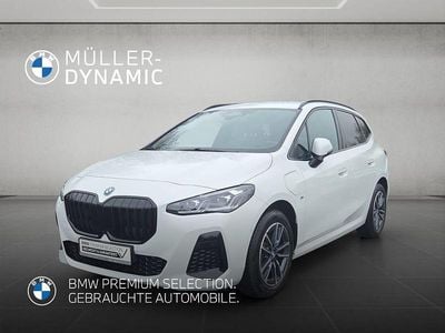 Weiß Gebraucht 2023 BMW 230e Active Tourer M Sport Van / Kleinbus | 36.512 € (Guter Preis)
