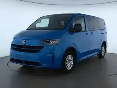 Używany VW Caravelle Life 160 kW (218 KM) 2025 Niebieski Van