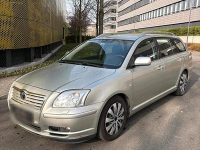 Gebraucht Toyota Avensis 129 PS (94 kW) 2006 Silber Kombi