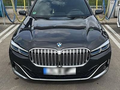 Second-hand BMW 730 650 CP (478 kW) 2021 Negru Berlinǎ