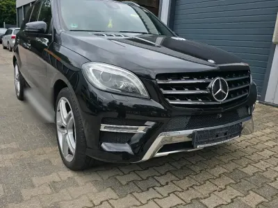 Gebraucht Mercedes ML350 258 PS (189 kW) 2013 Schwarz SUV
