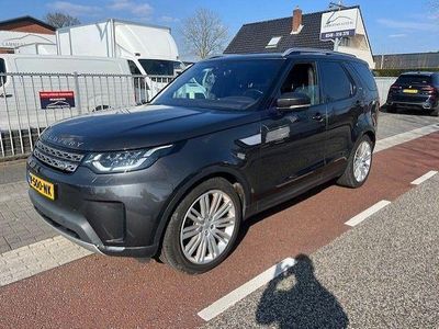 Grau Gebraucht 2018 Land Rover Discovery 5 HSE SUV | 31.400 € (Etwas zu teuer)