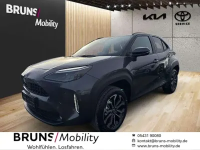 Gebraucht Toyota Yaris Cross 131 PS (96 kW) 2026 Grau SUV