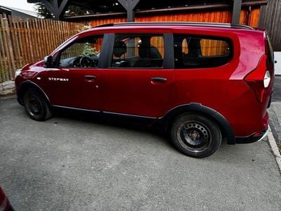 Gebraucht Dacia Lodgy Stepway 116 PS (85 kW) 2020 Rot Van / Kleinbus