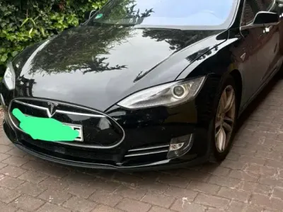 Brugt Tesla Model S 245 kW (334 HK) 2015 Sort Hatchback