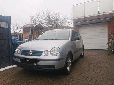 Gebraucht VW Polo 54 PS (39 kW) 2004 Silber Kleinwagen