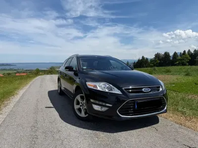 Gebraucht Ford Mondeo 163 PS (119 kW) 2014 Schwarz Kombi
