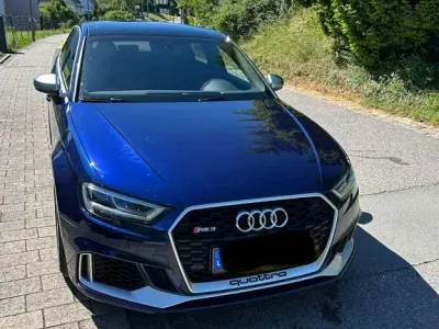 Gebraucht Audi RS3 Sport 400 PS (294 kW) 2018 Blau Limousine