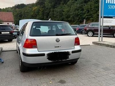 Gebraucht VW Golf IV 100 PS (73 kW) 1999 Silber Kleinwagen