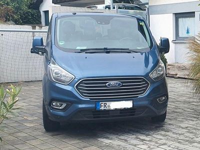 Blau Gebraucht 2018 Ford Tourneo Van / Kleinbus | 27.650 € (Fairer Preis)