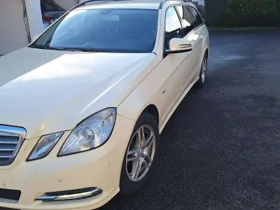 Gebraucht Mercedes E200 136 PS (100 kW) 2011 Beige Kombi