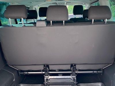 Usata VW Caravelle 150 CV (110 kW) 2017 Bianco Furgone