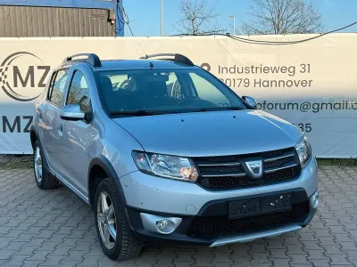 Brugt Dacia Sandero Prestige 90 HK (66 kW) 2014 Sølv Sedan