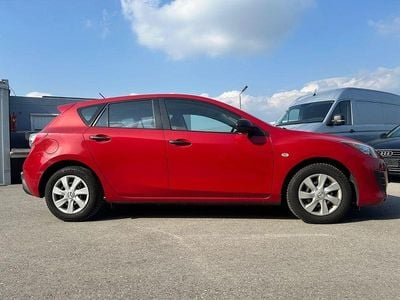 Gebraucht Mazda 3 Prime-Line 105 PS (77 kW) 2011 Rot Limousine