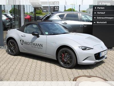 Neu Mazda MX5 Homura-Line 132 PS (97 kW) 2025 Grau (aero gray metallic) Cabrio