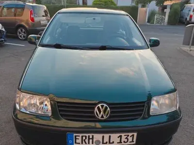 Gebraucht VW Polo Basis 50 PS (36 kW) 2000 Grün Limousine
