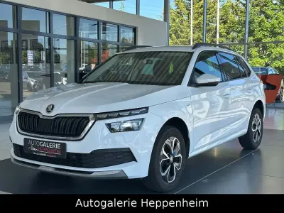 Używany Skoda Kamiq Drive 150 KM (110 kW) 2020 Biały SUV